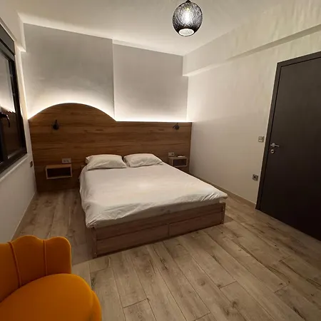 The Olympus Balcony Apartment *